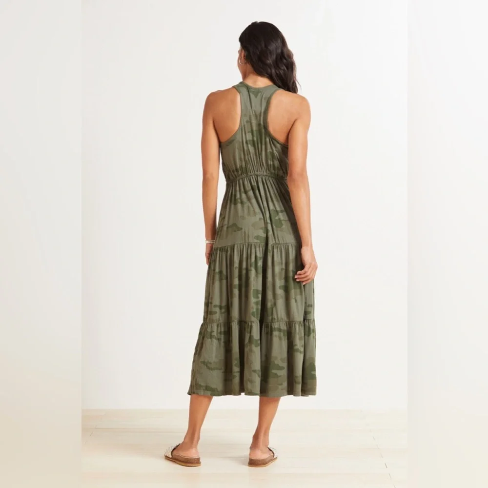 Sundry for Evereve The Malibu Sleeveless Maxi Dress in Camo Print - Picture 2 of 6